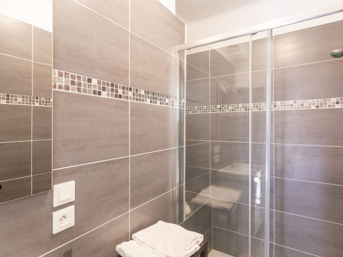 Apartment Le Grand Large-3 By Interhome Le Lavandou Exterior photo